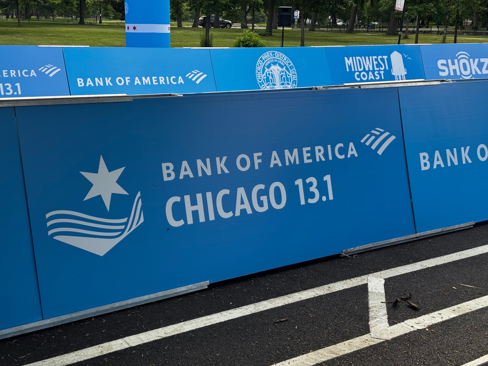 Bank of America Chicago 13.1 branded course barrier signage