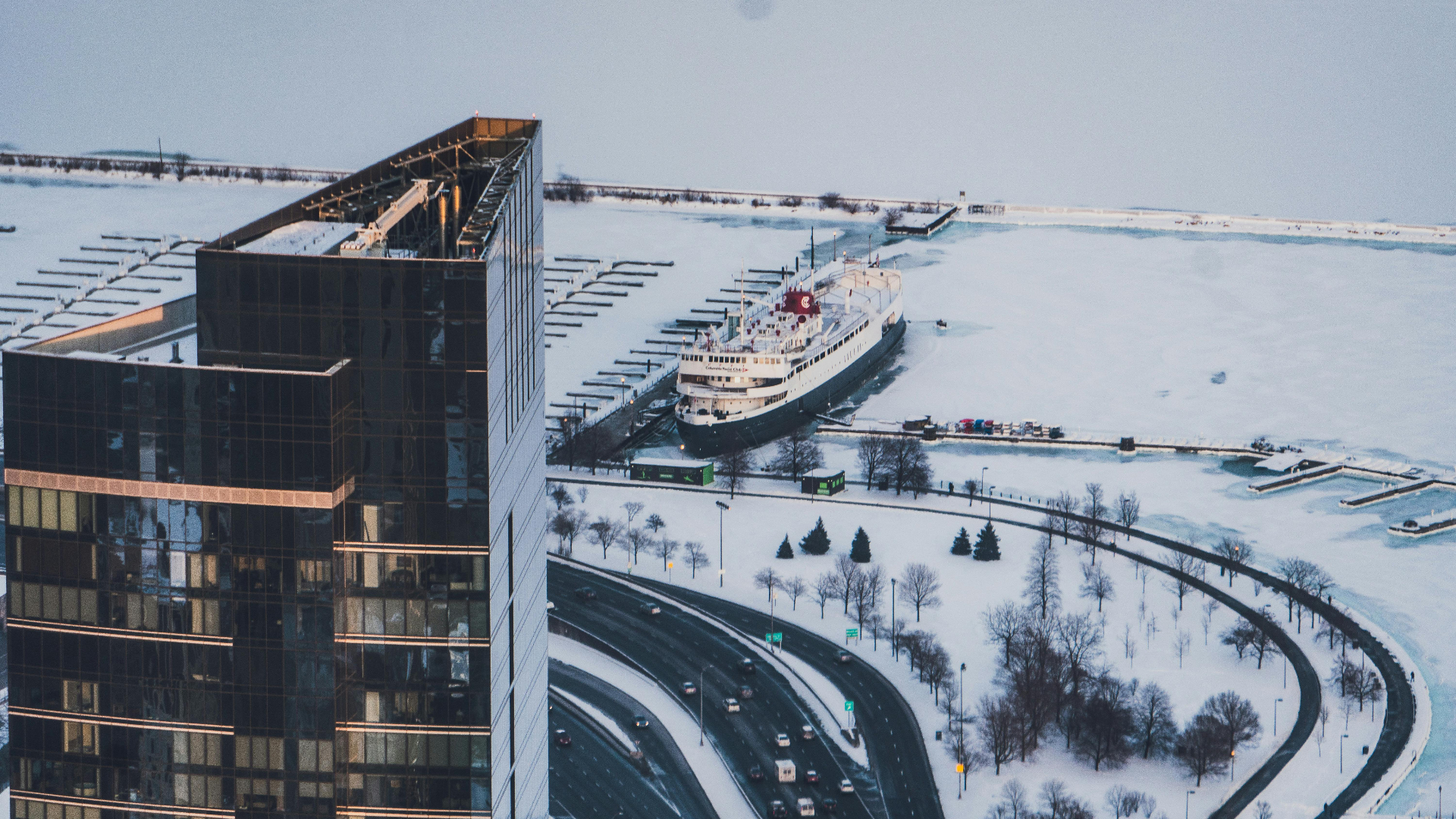A Practical Guide to Winter Running in Chicago